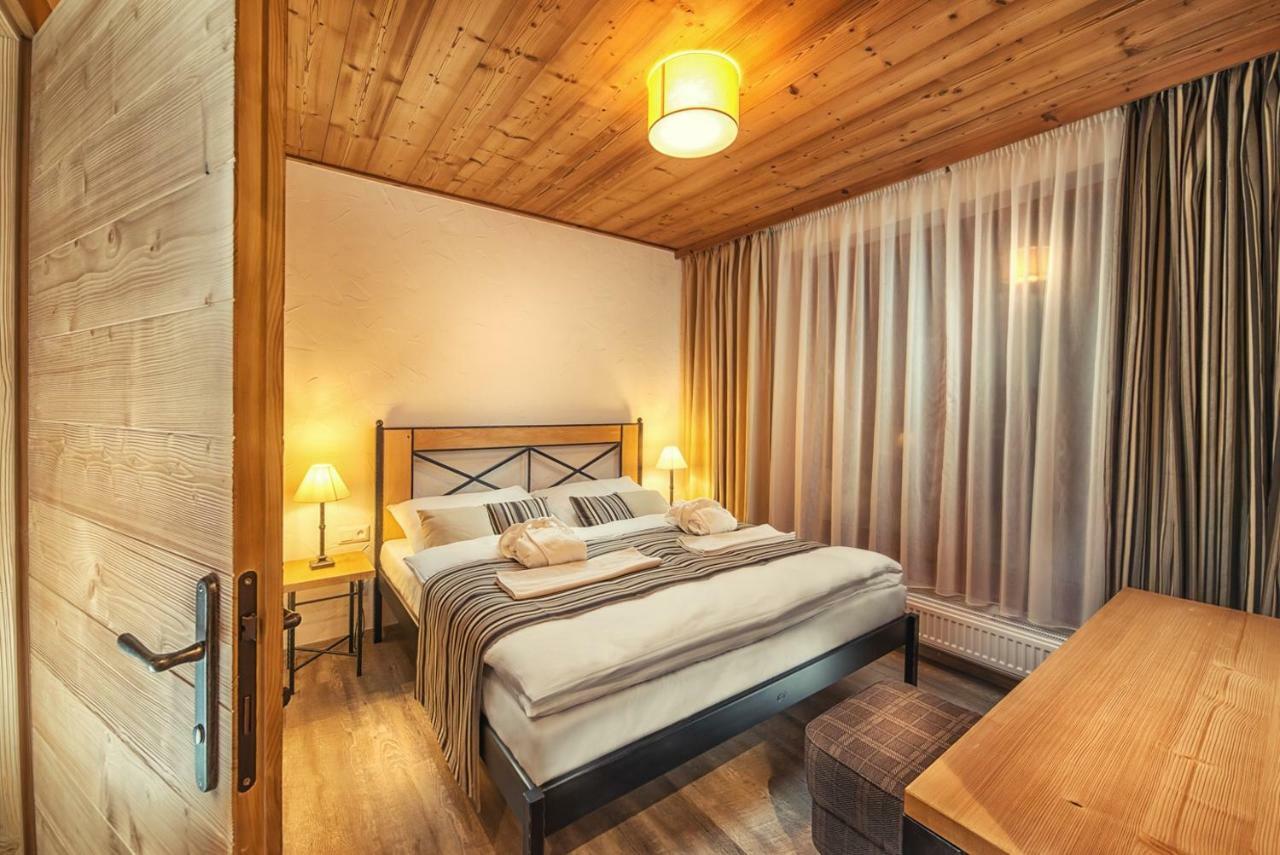 Apartment Sophie De Luxe เดมานอฟสกา โดลินา ภายนอก รูปภาพ